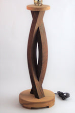 Load image into Gallery viewer, Sculptural Lamp